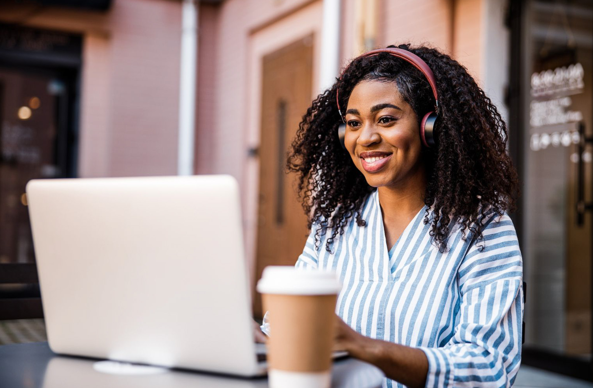 Student learning German with WriteIn
